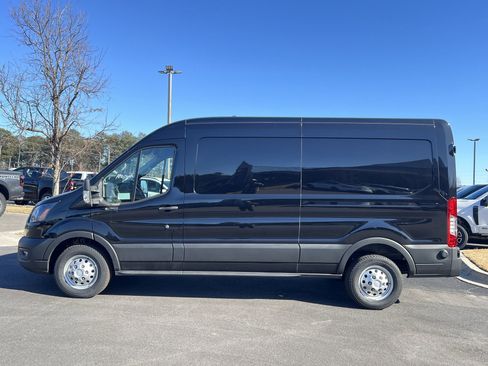 New 2025 Ford Transit 250 148 Medium Roof Extended AWD image 22