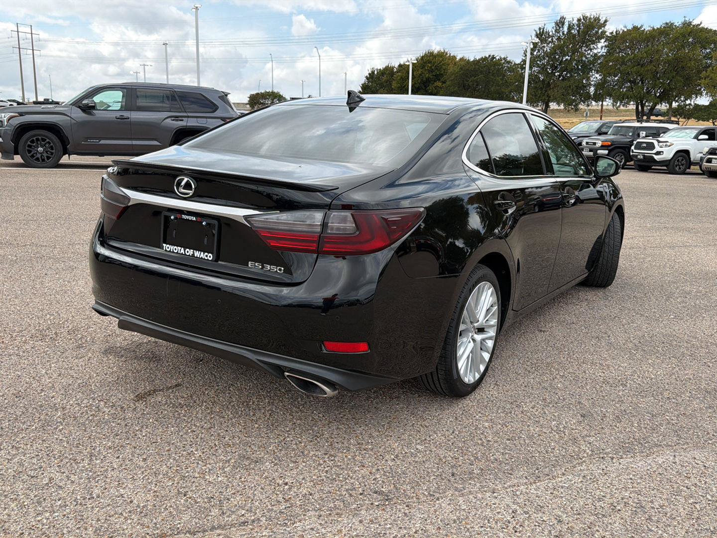 Used 2016 Lexus ES 350 w/ Luxury Package w/Wood Trim FWD image 7