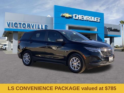 Certified 2024 Chevrolet Equinox LS w/ LS Convenience Package FWD image 3