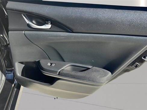 Used 2020 Honda Civic LX image 18