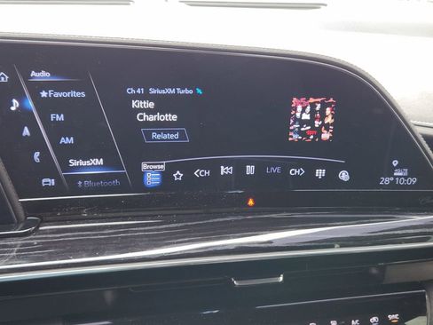 Used 2022 Cadillac Escalade Sport w/ Touring Package image 23