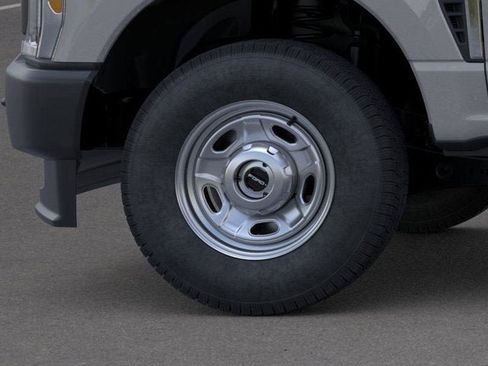 New 2026 Ford F250 XL image 19