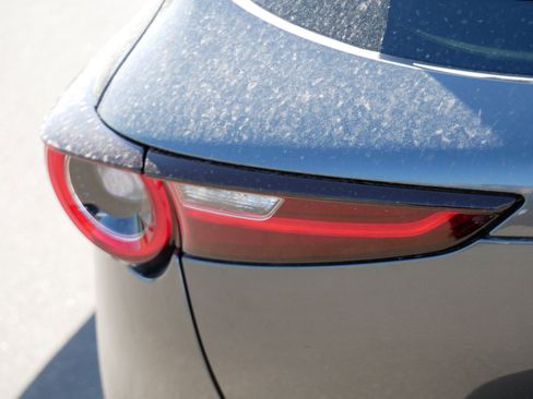 Used 2023 MAZDA CX-30 AWD 2.5 S w/ Premium Package image 17