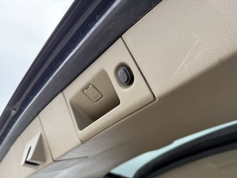 Used 2018 GMC Yukon SLT image 35