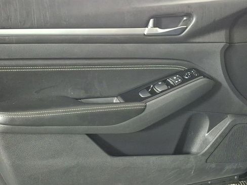 Used 2023 Nissan Altima 2.5 SL image 14