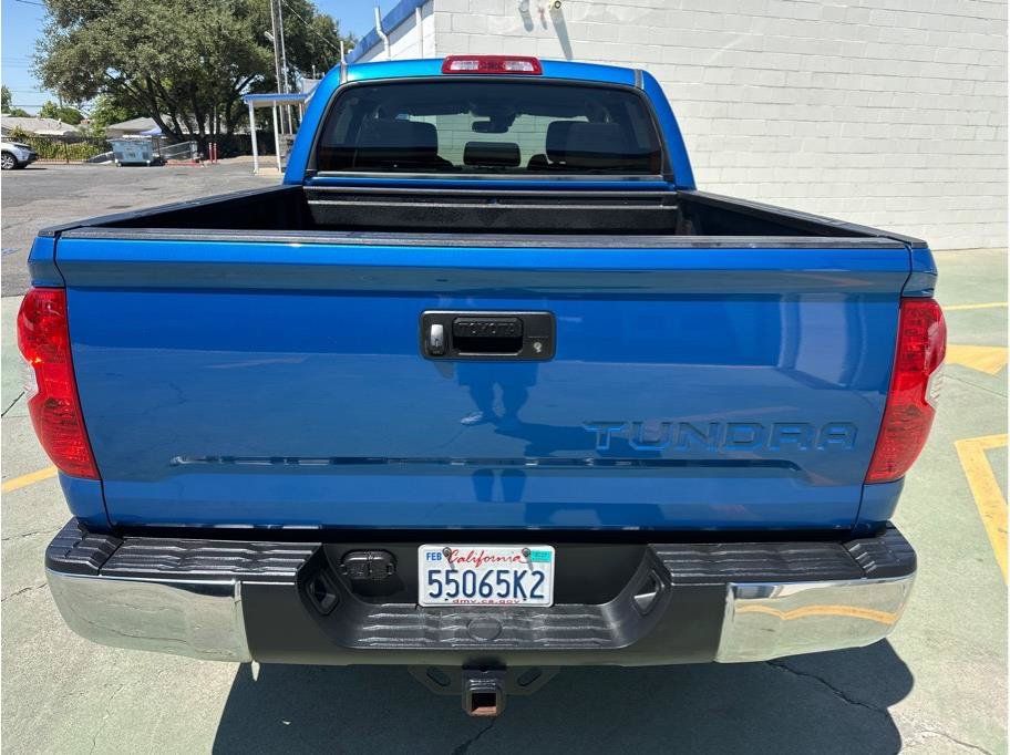Used 2018 Toyota Tundra SR5 w/ TRD Off Road Package AWD/4WD image 8