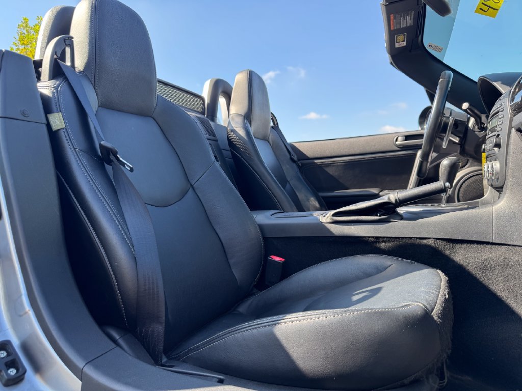 Used 2014 MAZDA MX-5 Miata Grand Touring RWD image 14