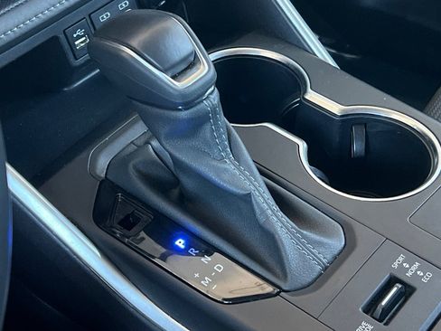 Certified 2024 Toyota Highlander LE image 26