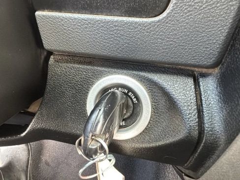 Used 2019 RAM 1500 Tradesman w/ Popular Equipment Group RWD image 17