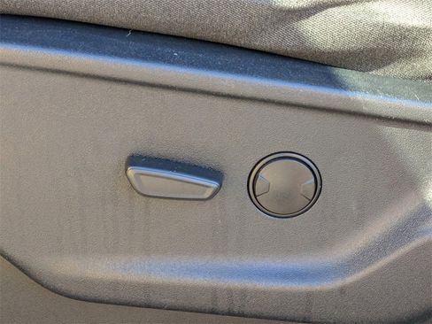 Used 2023 Ford F150 XLT image 18