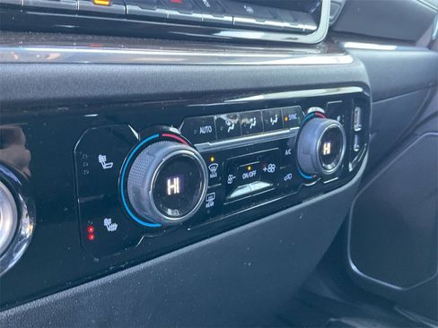 Used 2023 Chevrolet Silverado 1500 RST image 24