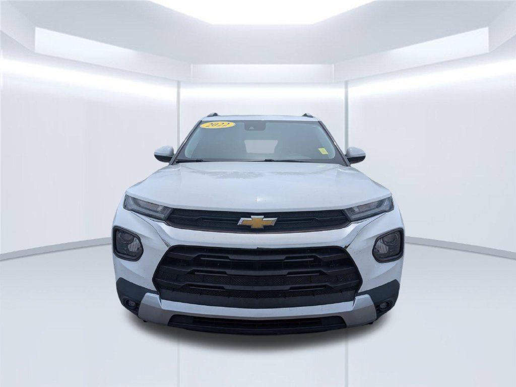 Used 2022 Chevrolet TrailBlazer LT FWD image 3