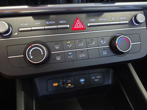 New 2026 Hyundai Tucson SE image 17