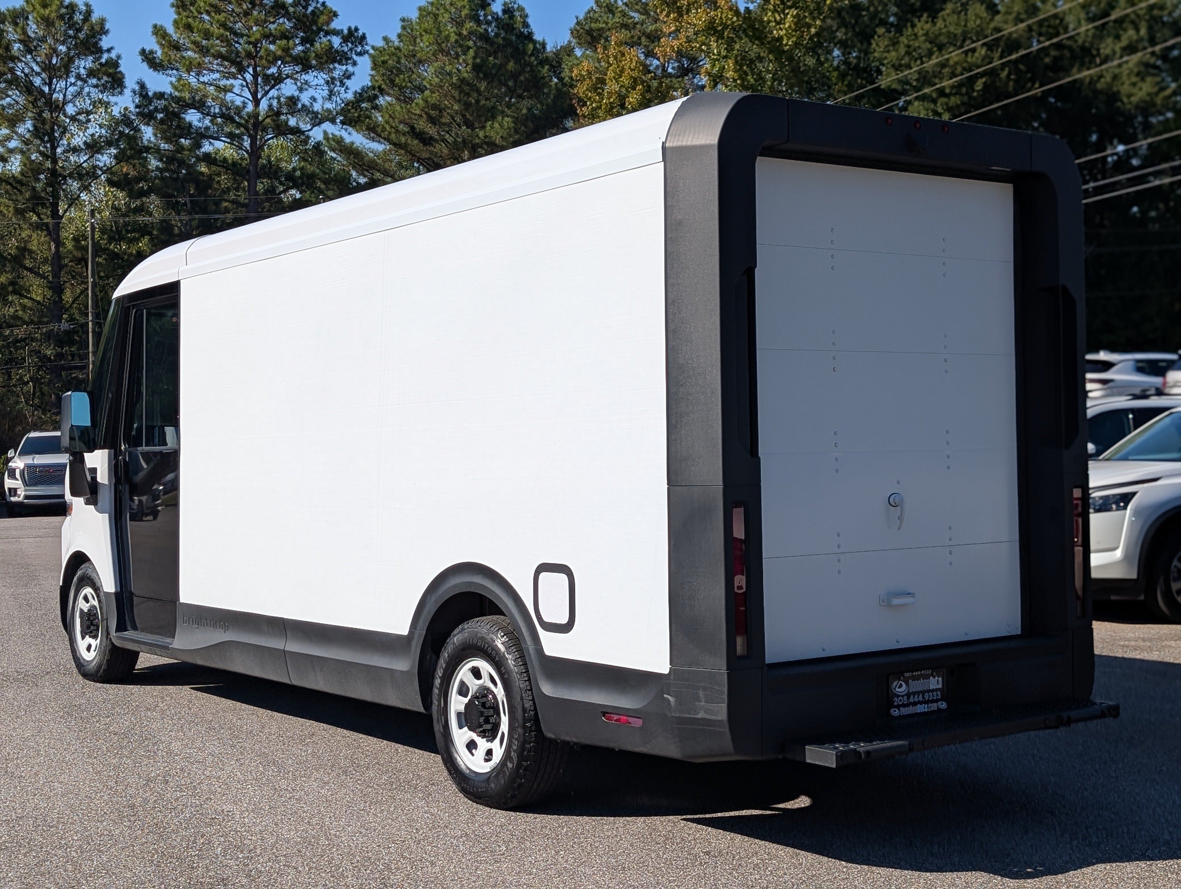 Used 2024 Chevrolet Brightdrop 600 w/ Commercial Equipment Package AWD/4WD image 7