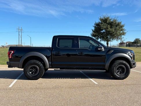 Used 2018 Ford F150 Raptor w/ Equipment Group 802A Luxury image 5