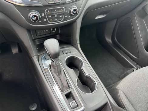 Certified 2023 Chevrolet Equinox LT AWD/4WD image 15