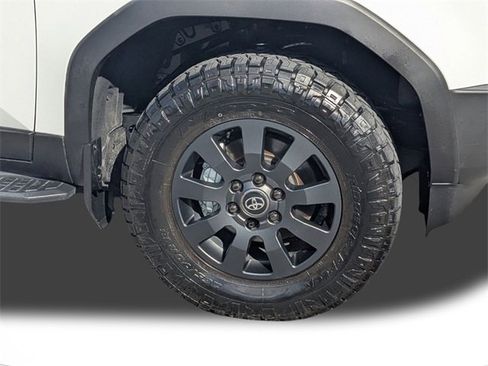 Used 2024 Toyota Land Cruiser image 10