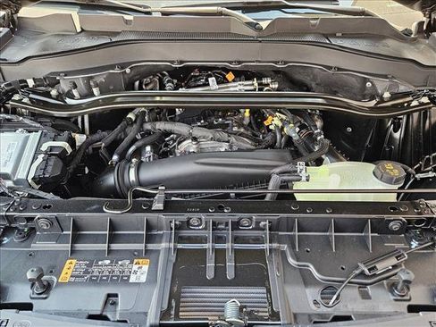 New 2025 Ford Explorer ST-Line image 17