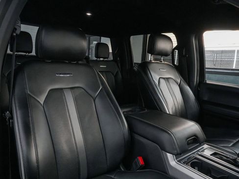 Used 2019 Ford F150 Platinum image 35