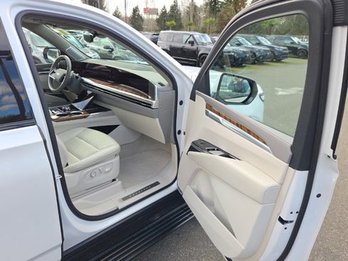 Used 2025 Cadillac Escalade Sport Platinum image 20