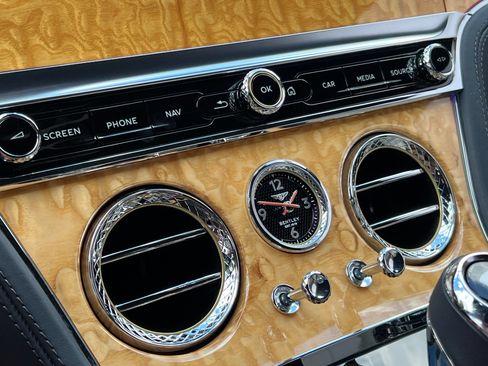 Used 2020 Bentley Continental GT w/ First Edition Specification AWD/4WD image 25