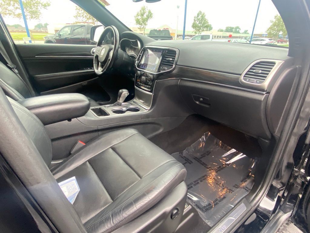 Used 2020 Jeep Grand Cherokee Limited w/ Luxury Group II RWD image 37