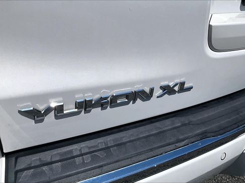 Used 2020 GMC Yukon XL Denali w/ Open Road Package AWD/4WD image 31