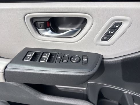 New 2025 Honda Pilot EX-L image 23