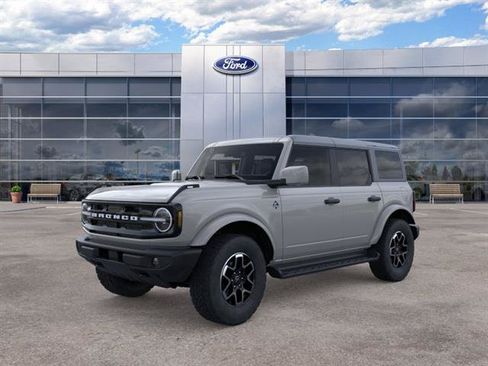 New 2026 Ford Bronco Outer Banks AWD/4WD image 1