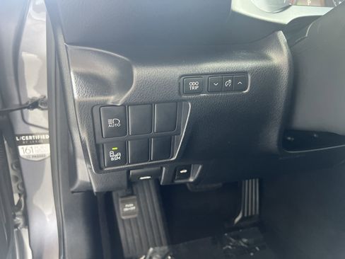 Used 2020 Lexus IS 300 image 16