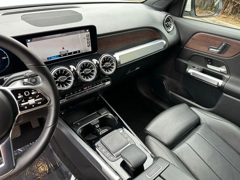 Used 2023 Mercedes-Benz EQB 250+ image 22
