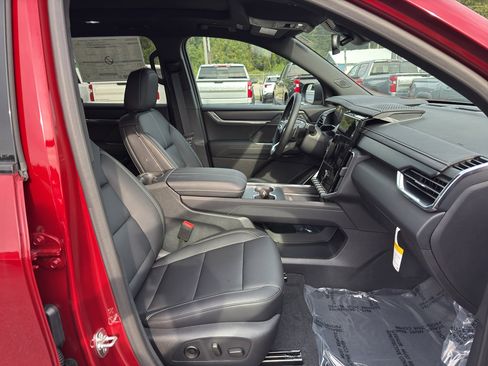 New 2025 GMC Acadia Elevation w/ Elevation Premium Package image 12