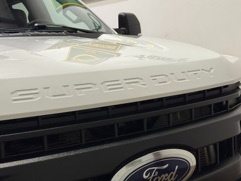 Used 2022 Ford F350 XL w/ Power Equipment Group image 51