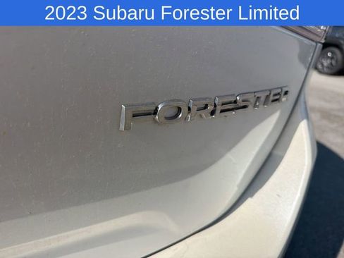 Used 2023 Subaru Forester Limited AWD/4WD image 17
