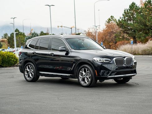 Used 2022 BMW X3 xDrive30i w/ Premium Package 2 image 3