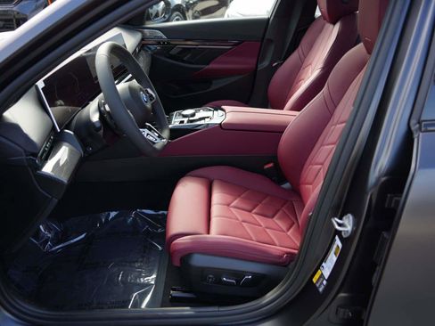 New 2026 BMW 550e xDrive 550e xDrive AWD image 15