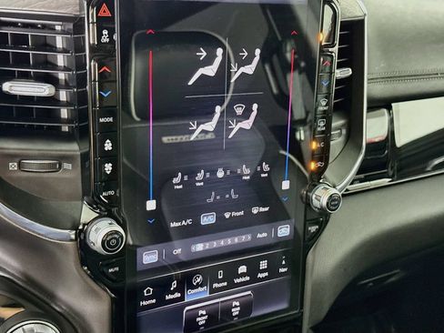 Used 2026 RAM 1500 Laramie w/ Night Edition AWD/4WD image 8