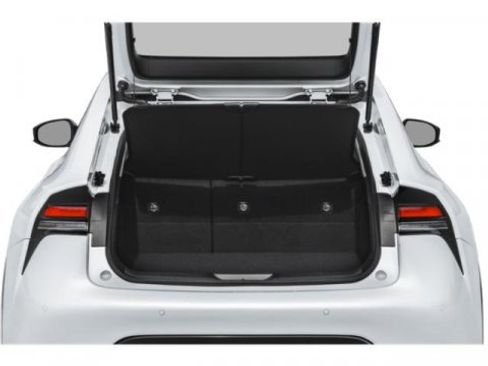 Used 2025 Toyota Prius XLE image 10