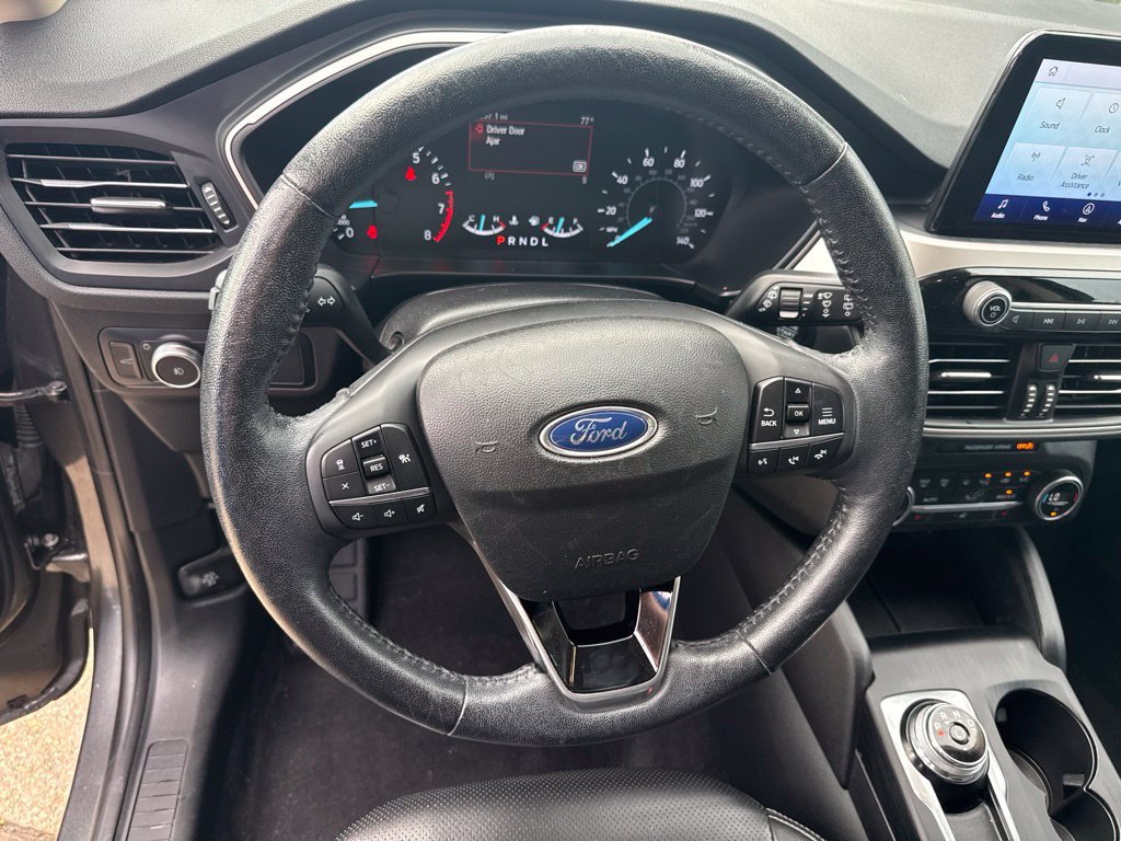 Used 2020 Ford Escape SEL AWD/4WD image 11