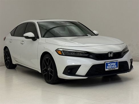 Certified 2023 Honda Civic Sport Touring image 4