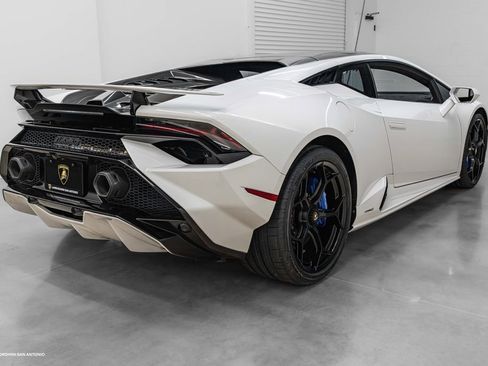 Used 2024 Lamborghini Huracan Tecnica RWD image 19