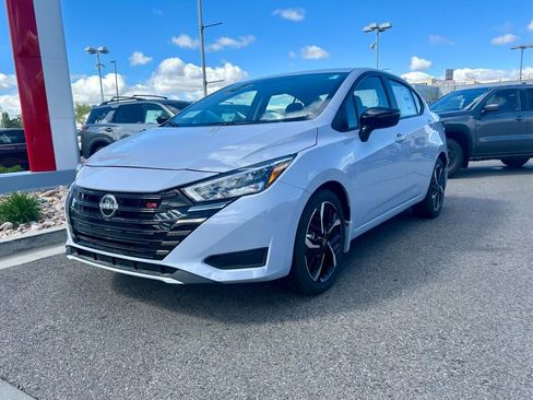 New 2025 Nissan Versa SR FWD image 2