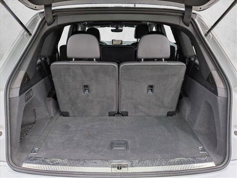 Used 2018 Audi Q7 3.0T Prestige w/ Prestige Package image 6