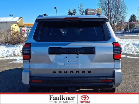 Certified 2025 Toyota 4Runner SR5 AWD/4WD image 5