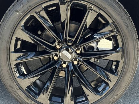 Used 2025 Cadillac Escalade Sport Platinum w/ LPO, ONYX Package image 13