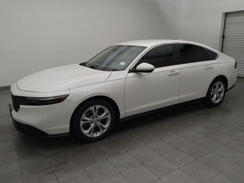 Used 2023 Honda Accord LX image 2