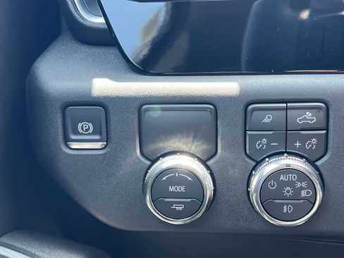 New 2026 GMC Sierra 1500 SLT w/ SLT Premium Plus Package RWD image 23