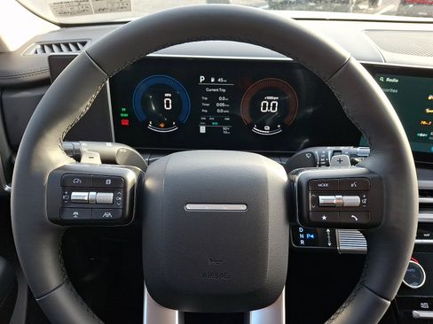 New 2026 Hyundai Santa Fe SE image 9