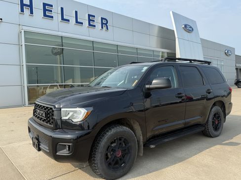 Used 2020 Toyota Sequoia TRD Pro AWD/4WD image 3