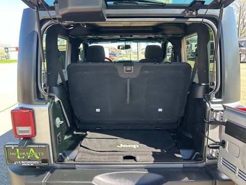 Used 2017 Jeep Wrangler Sport w/ Quick Order Package 24S AWD/4WD image 36